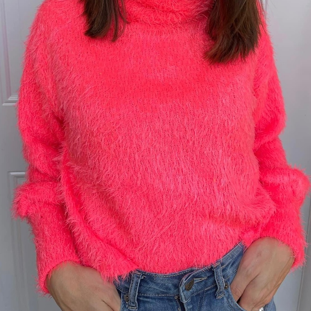 Fur NWT Bright Pink Sweater